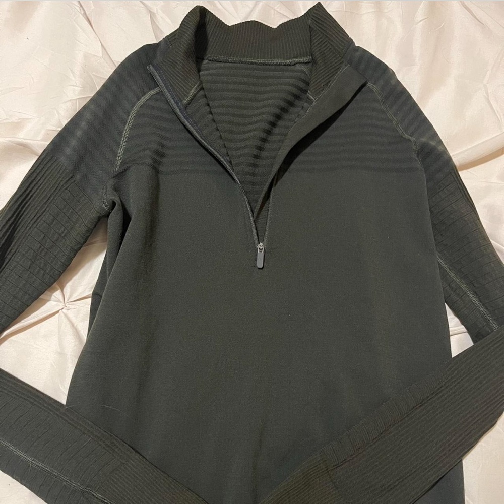 Lululemon quarter zip jacket/sweater